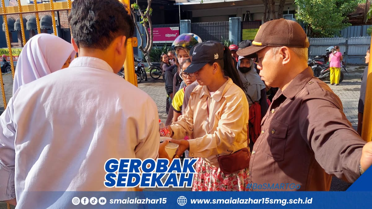 warga antusias dengan program gerobak sedekah