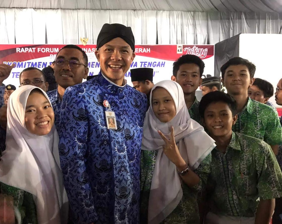 Foto Bersama Gubernur Jawa Tengah saat Forkopimda 